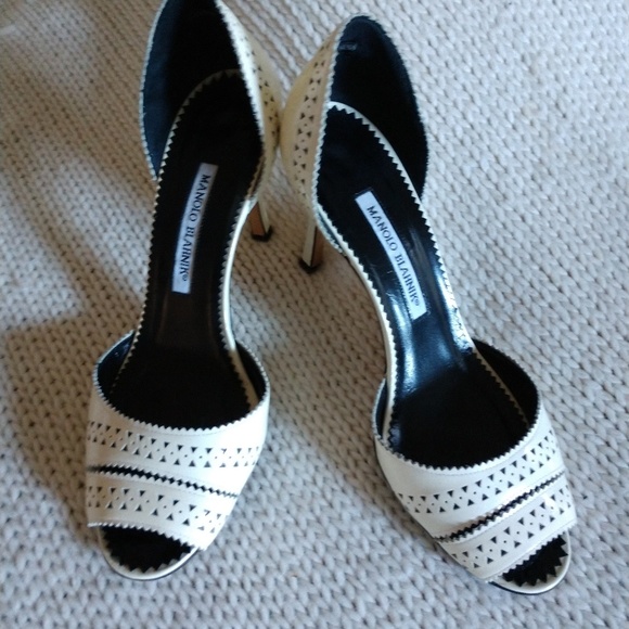 Manolo Blahnik Shoes - Manolo Blahnik Shoes